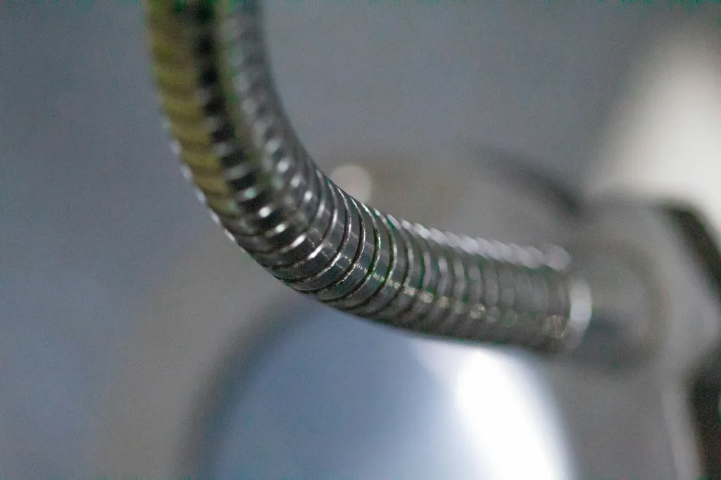 unsplash_e5lrKkqmON4_HEALTH FAUCET JET SPRAY .webp
